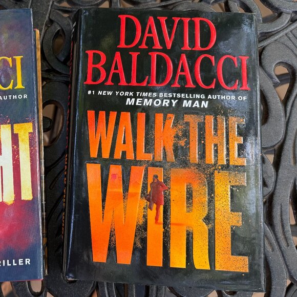 David Baldacci Hardback Book Bundle – Walk the Wire & Daylight - Picture 3 of 11